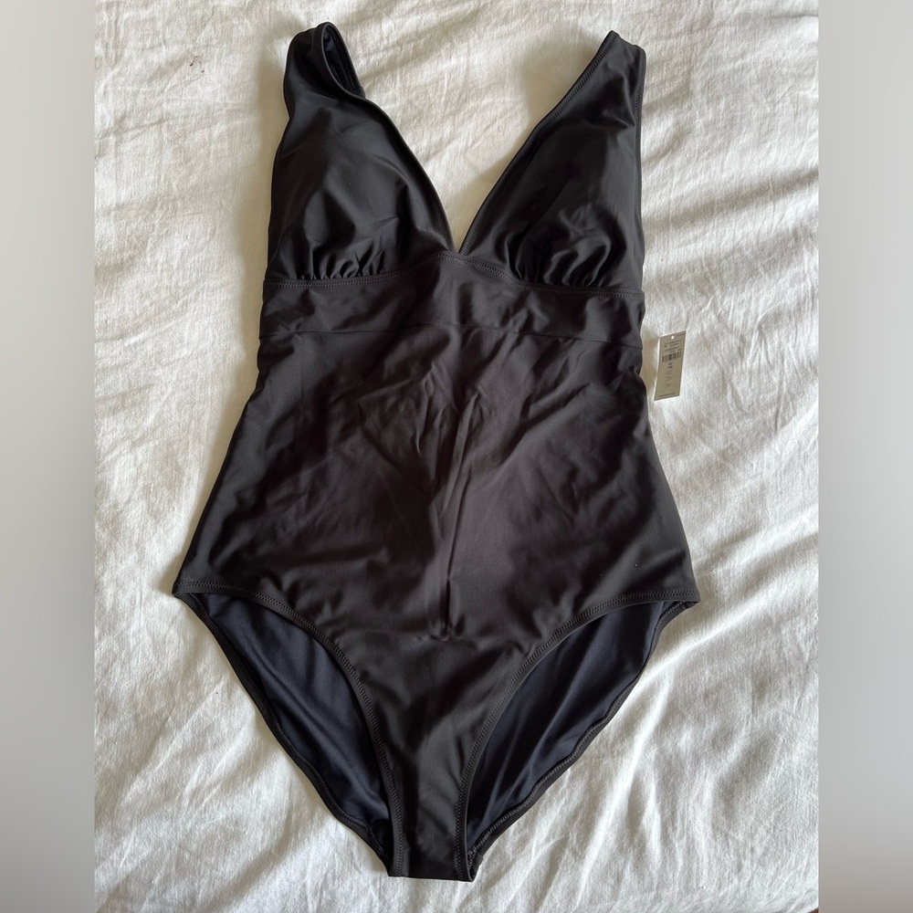 Old navy v-neck one piece swim with tie back (XL) NWT